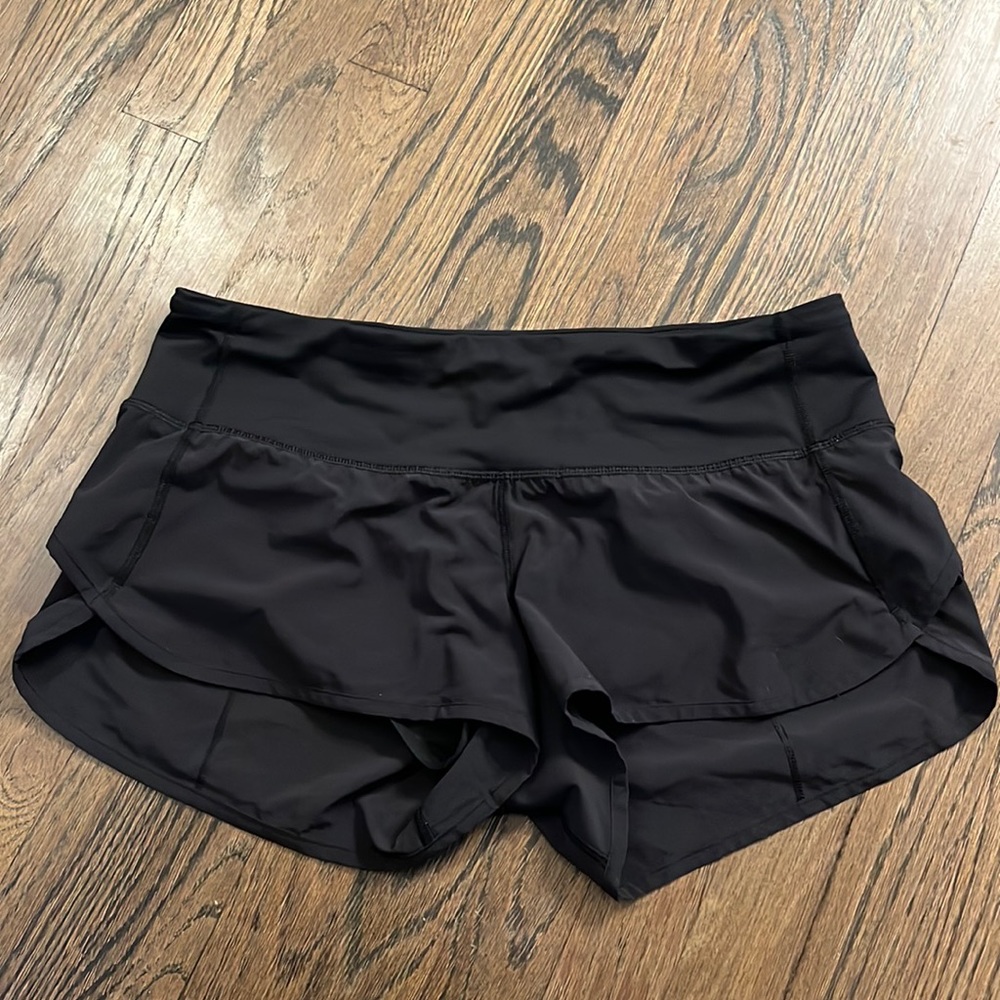 Lululemon speed up shorts mid rise